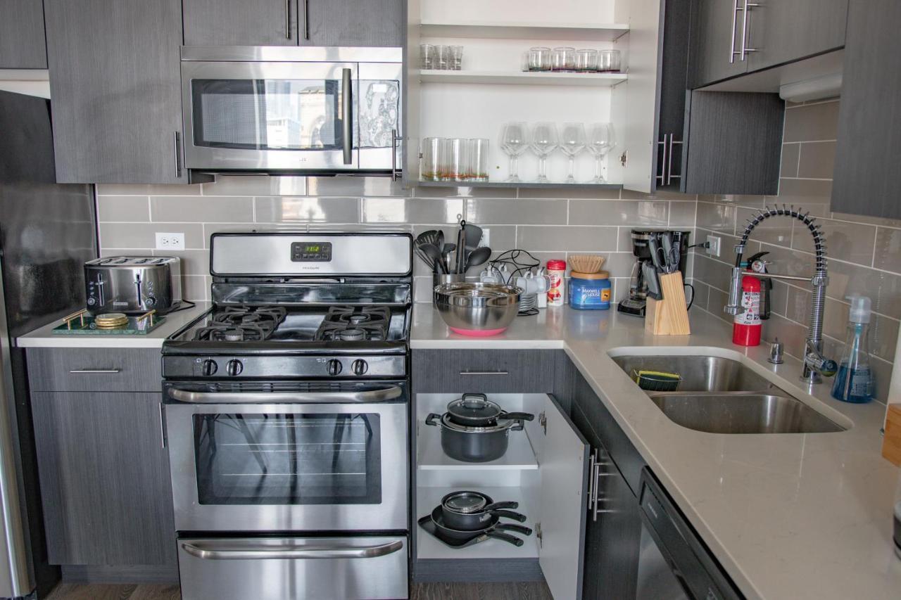 Mccormick Place: Modern Downtown Loft with Optional Parking Chicago Exterior photo