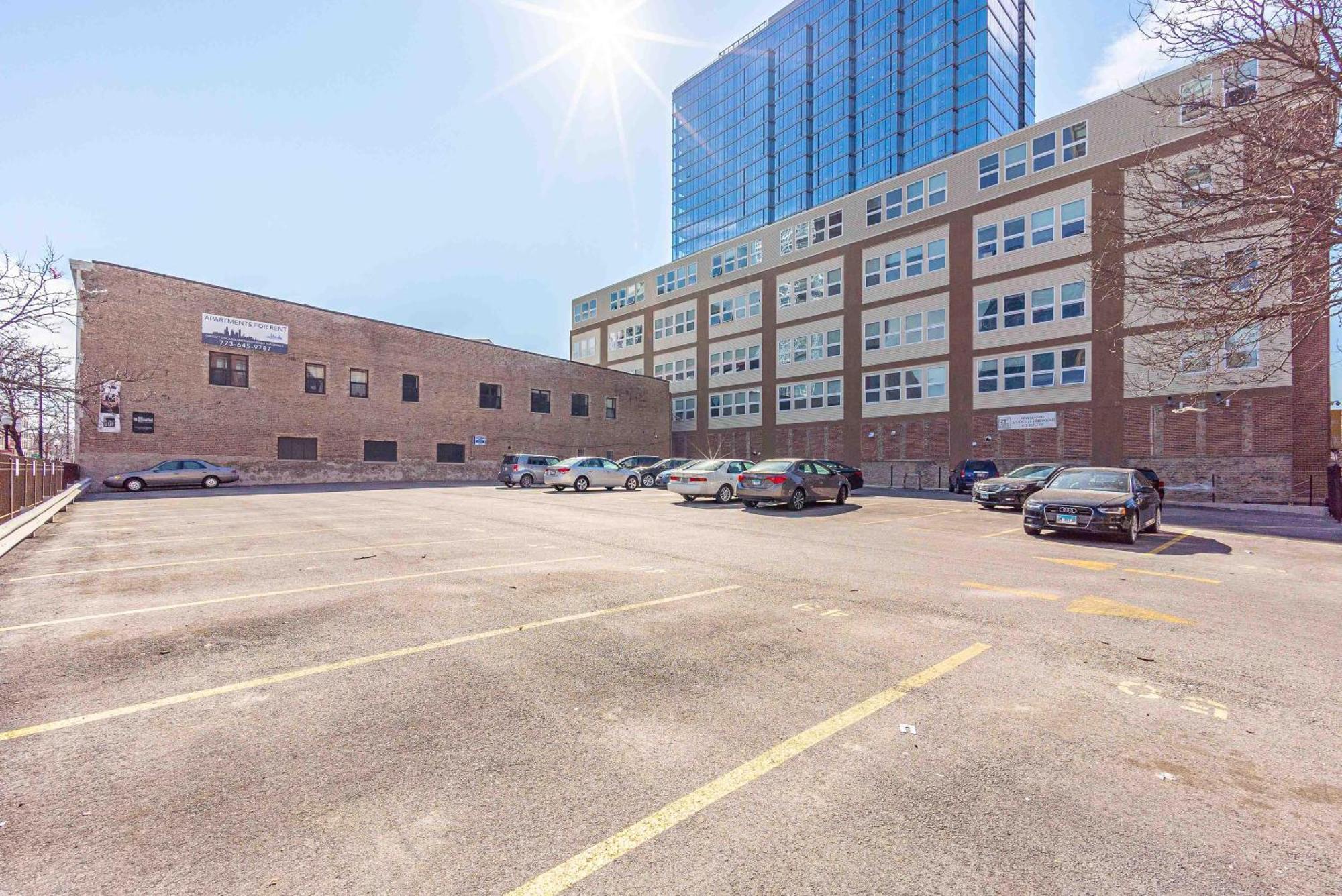 Mccormick Place: Modern Downtown Loft with Optional Parking Chicago Exterior photo