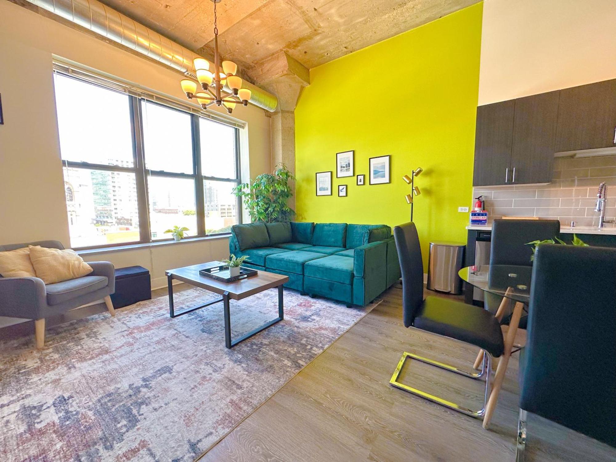 Mccormick Place: Modern Downtown Loft with Optional Parking Chicago Exterior photo